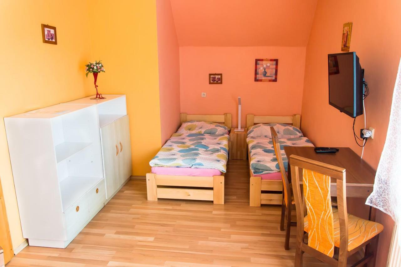 Ubytovanie U Jozefa Červený Kláštor Exterior foto